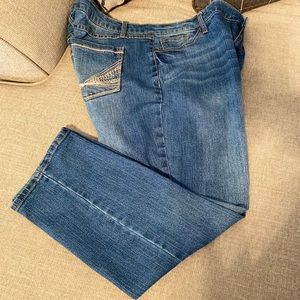 🥰NEW LISTING🥰 CJ Banks Women’s Jeans